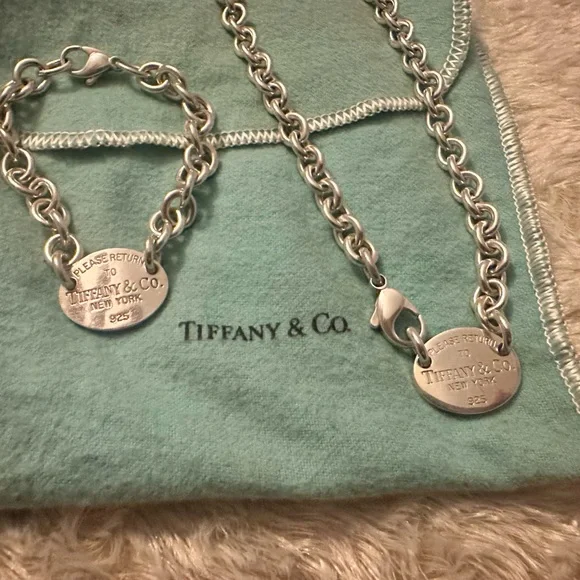Tiffany and Co necklace and matching bracelet - Picture 1 of 7